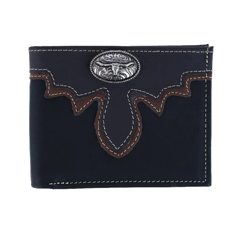 CTM® Men's Leather Longhorn Concho Bifold Wallet