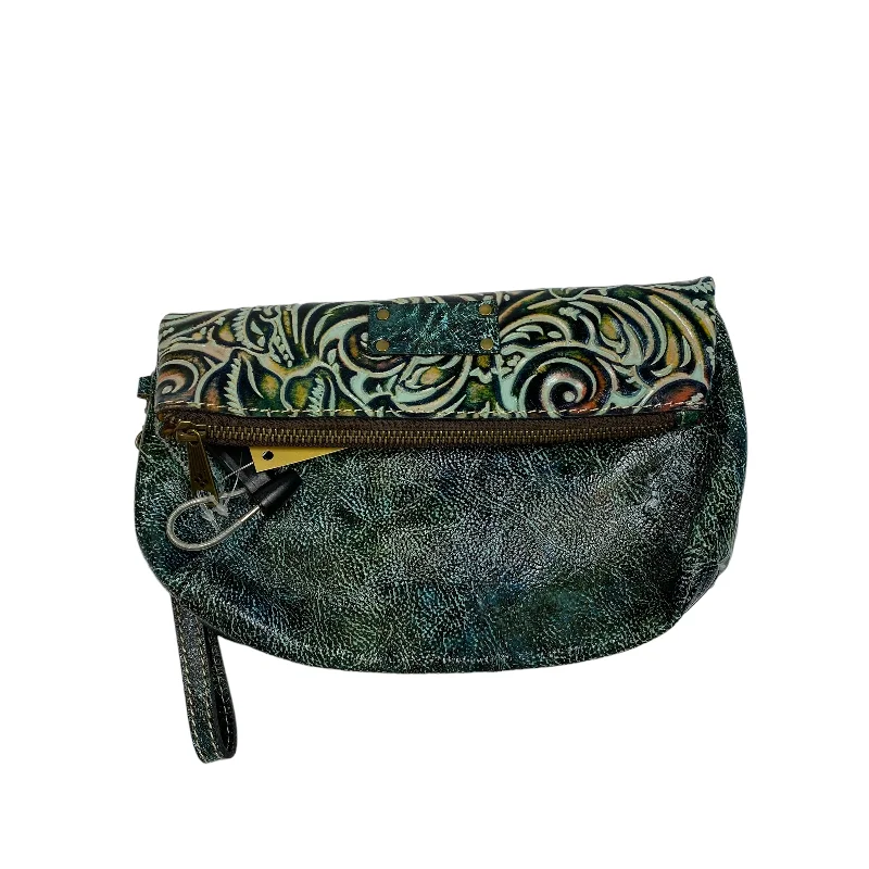 Clutch Designer Patricia Nash, Size Medium