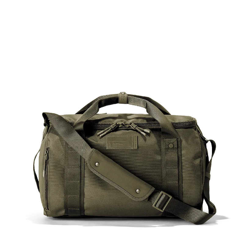 Denver Convertible Duffle in Dark Moss, Medium