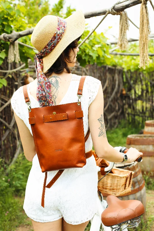 Brown Leather Bag with Minimal Buckle