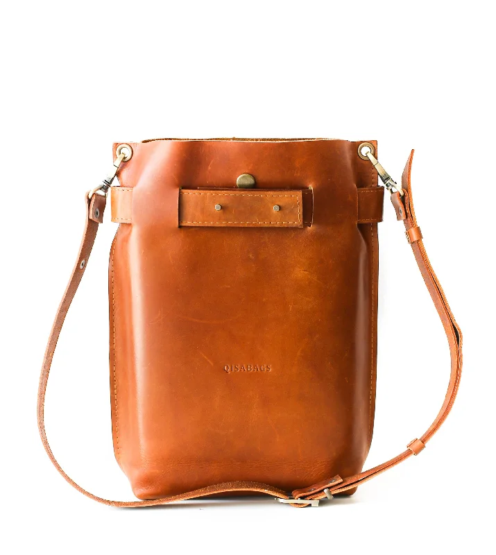 Brown Leather Bag with Minimal Buckle